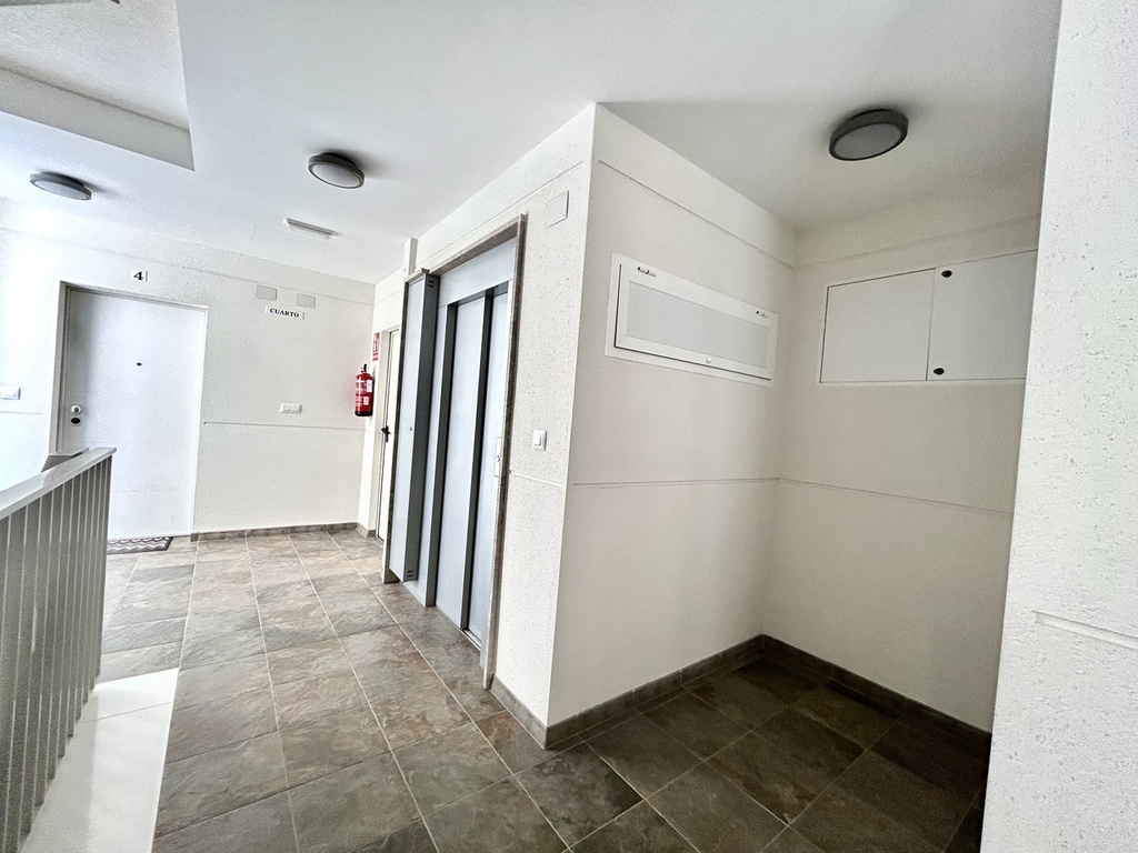 Moderný penthouse v Los Dolses – Inland
