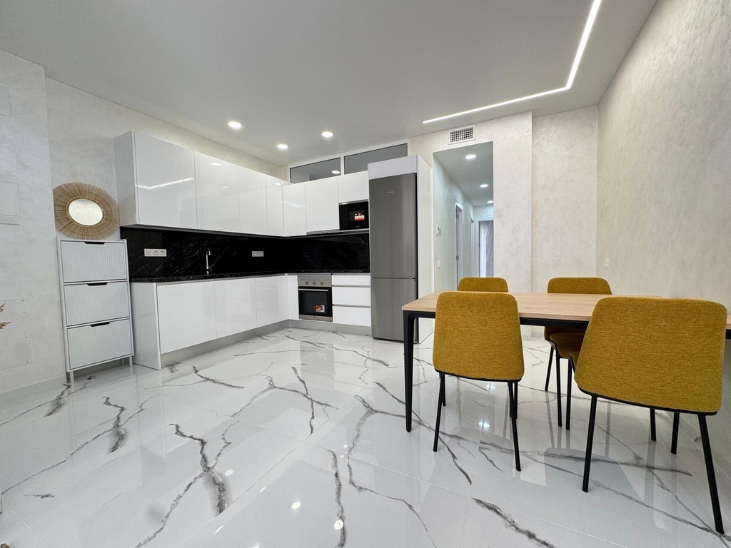 Moderný apartmán v Torrevieja – Estacion De Autobuses