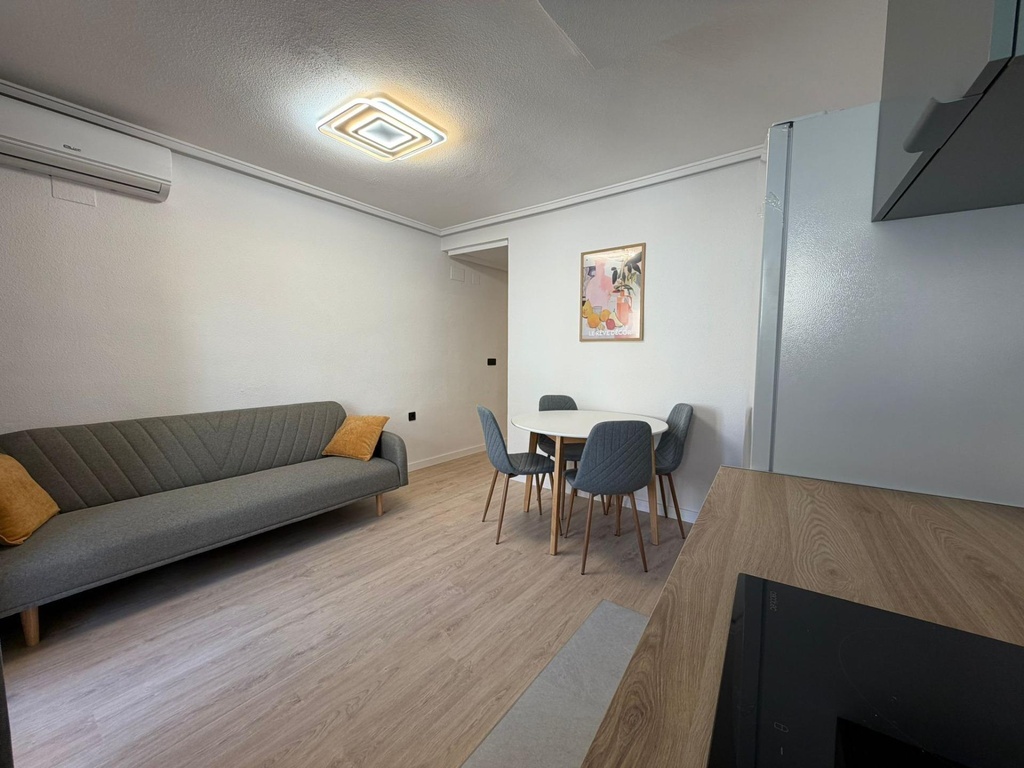 Moderný apartmán v Torrevieja – Playa Del Cura