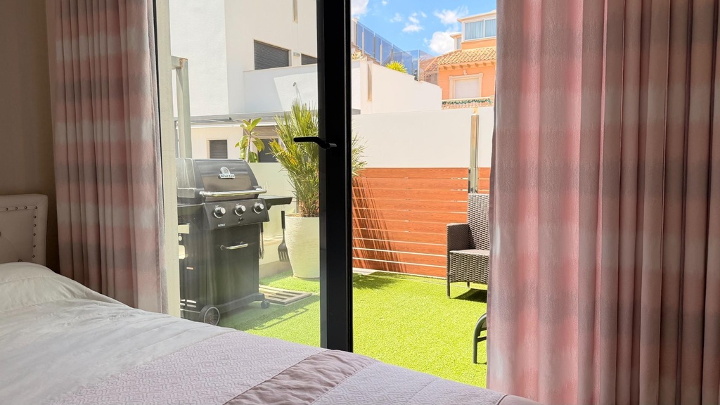 Moderná vila v Torrevieja – Aguas Nuevas