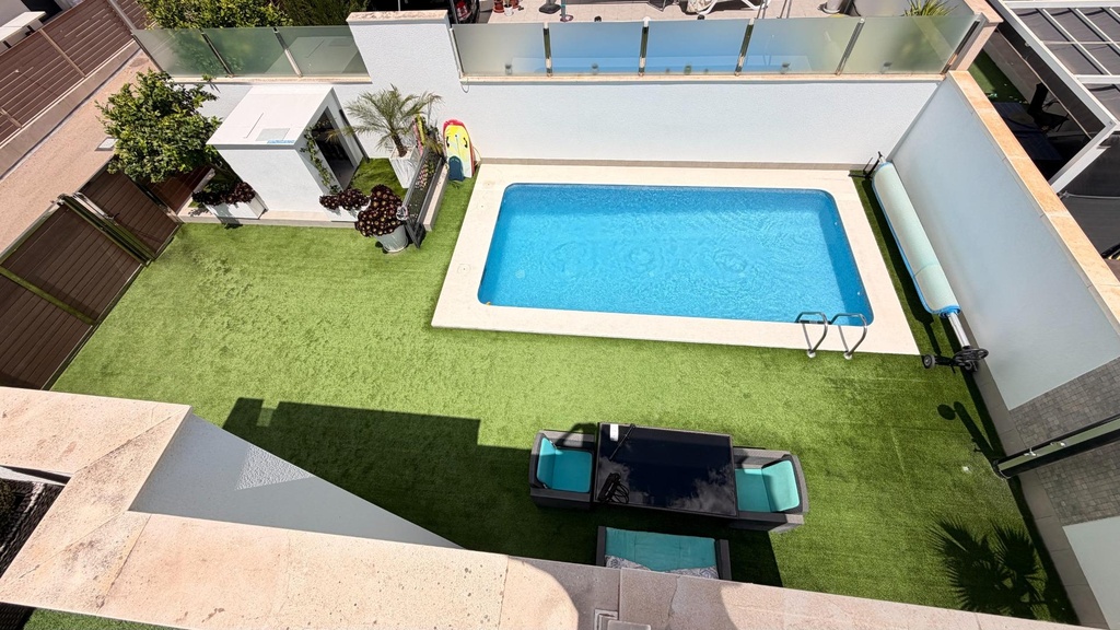 Moderná vila v Torrevieja – Aguas Nuevas