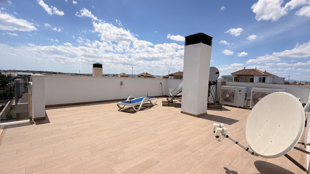 Moderná vila v Torrevieja – Aguas Nuevas