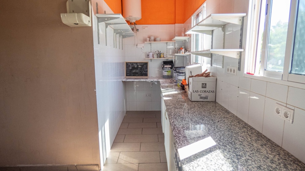 Moderný Commercial v Algorfa – Inland