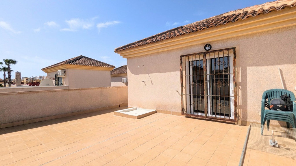 Moderná vila v Lo Crispin – Inland