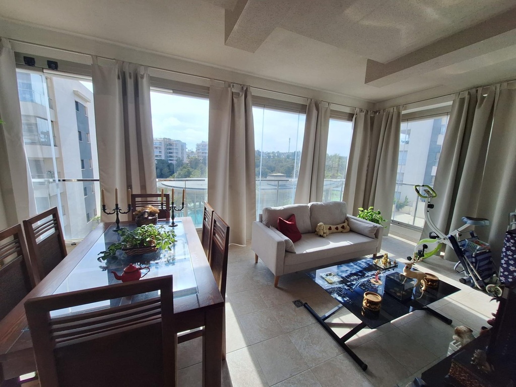 Moderný apartmán v Orihuela Costa – Los Dolses