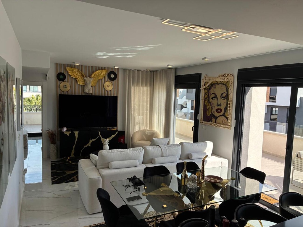 Luxusný penthouse v Los Almendros (Orihuela-Costa) – Costa Blanca