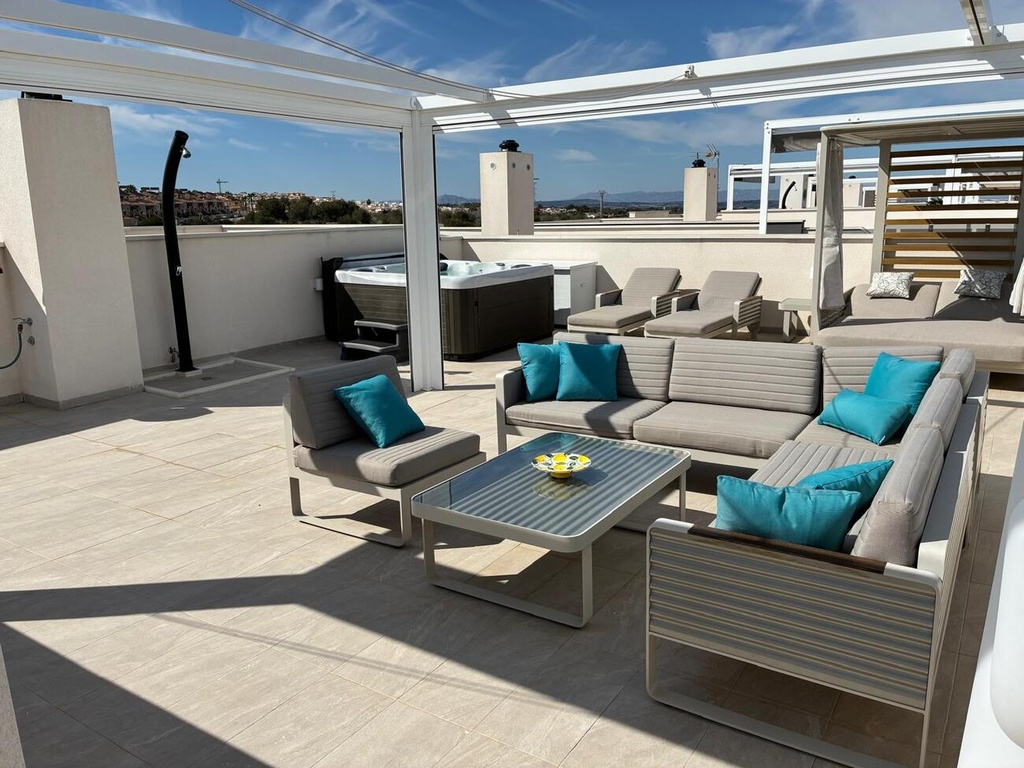 Luxusný penthouse v Los Almendros (Orihuela-Costa) – Costa Blanca