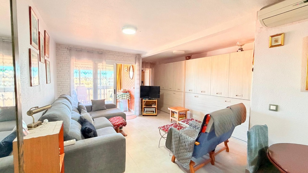 Moderný apartmán v Torrevieja – Playa De Los Naufragos