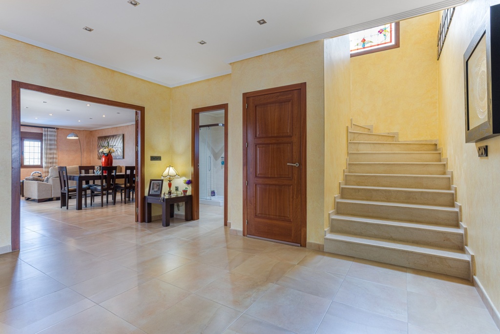 Luxusná vila v Los Montesinos – Costa Blanca