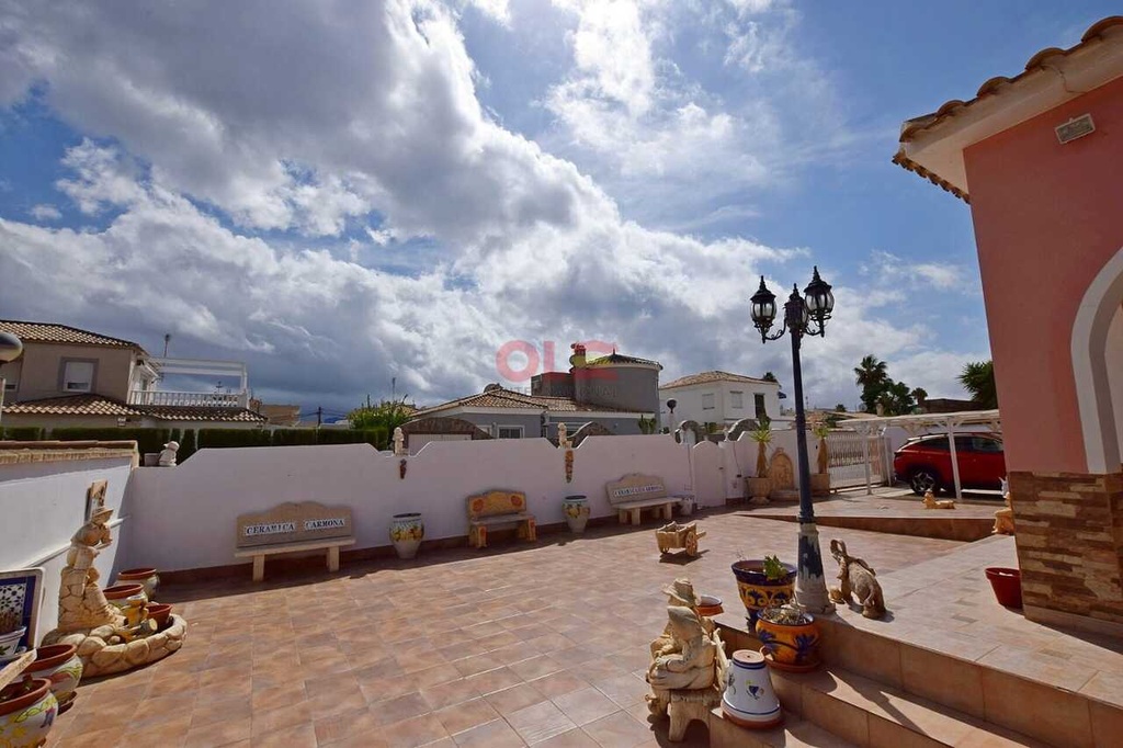 Moderná vila v Cabo Roig – Costa Blanca