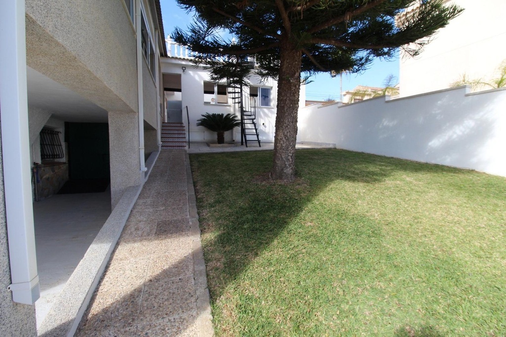 Moderný mestský dom v Torrevieja – Los Balcones - Los Altos Del Edén