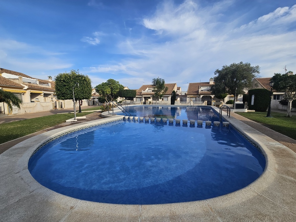 Moderný bungalow v La Zenia – Costa Blanca