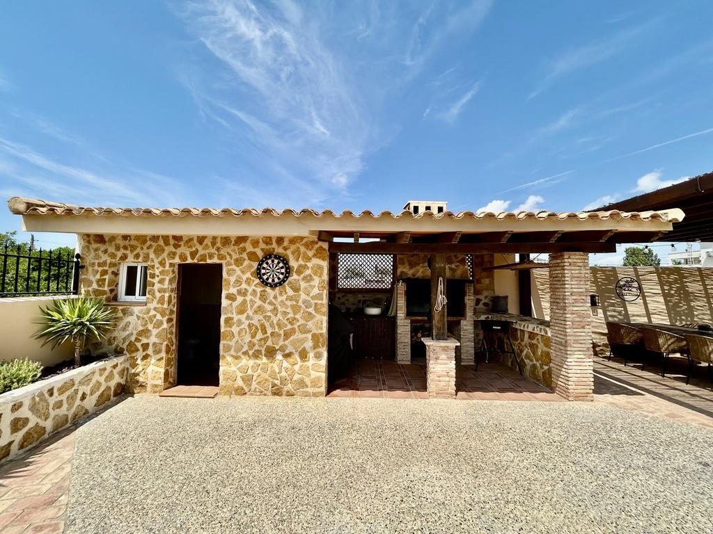 Luxusná vila v La Zenia – Costa Blanca