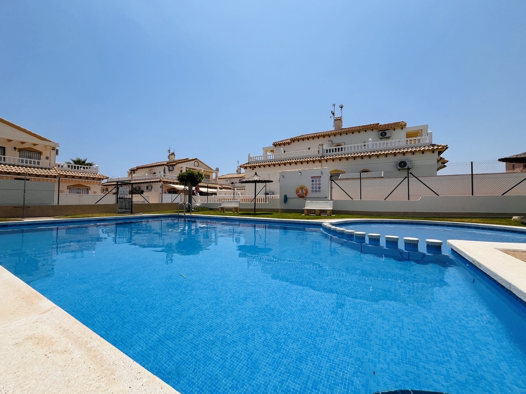 Moderný mestský dom v Los Altos – Costa Blanca