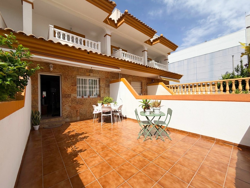 Moderná vila v Los Alcazares – Costa Calida