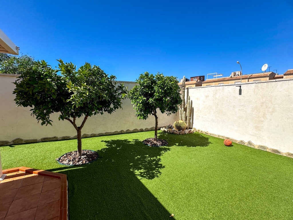 Moderná vila v Torrevieja – Costa Blanca