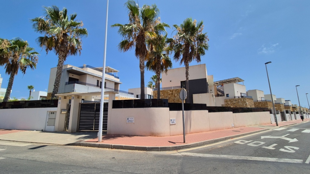 Luxusná vila v Torrevieja – Costa Blanca