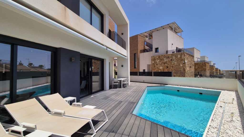 Luxusná vila v Torrevieja – Costa Blanca