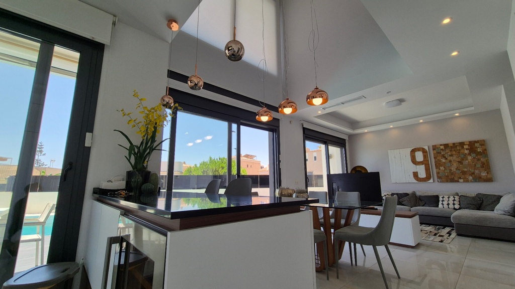 Luxusná vila v Torrevieja – Costa Blanca