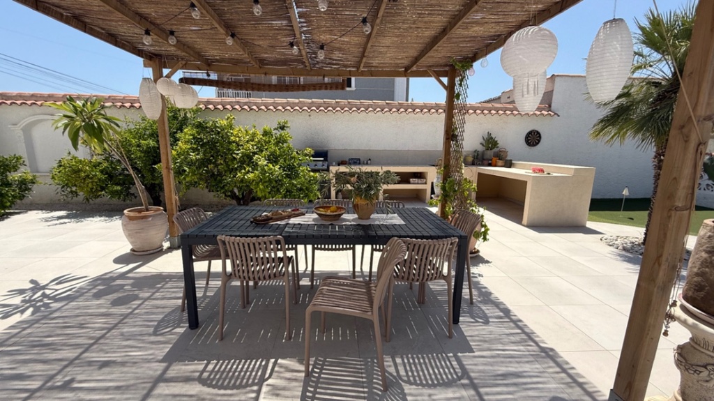 Moderná vila v Torrevieja – Costa Blanca