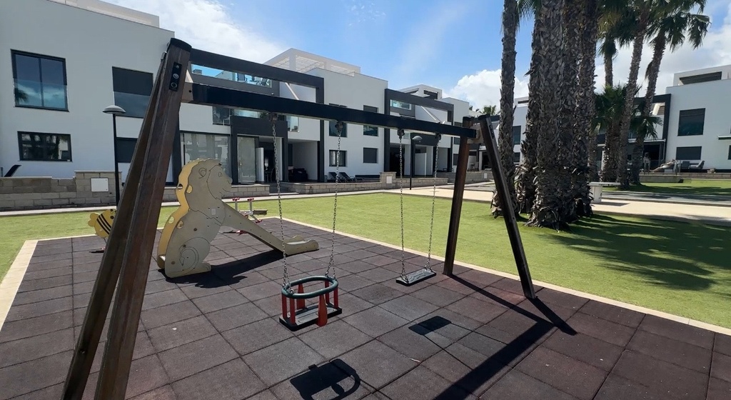 Moderný bungalow v La Zenia – Costa Blanca