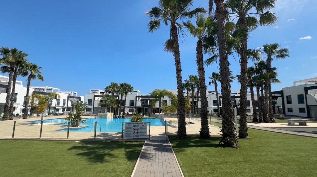 Moderný bungalow v La Zenia – Costa Blanca