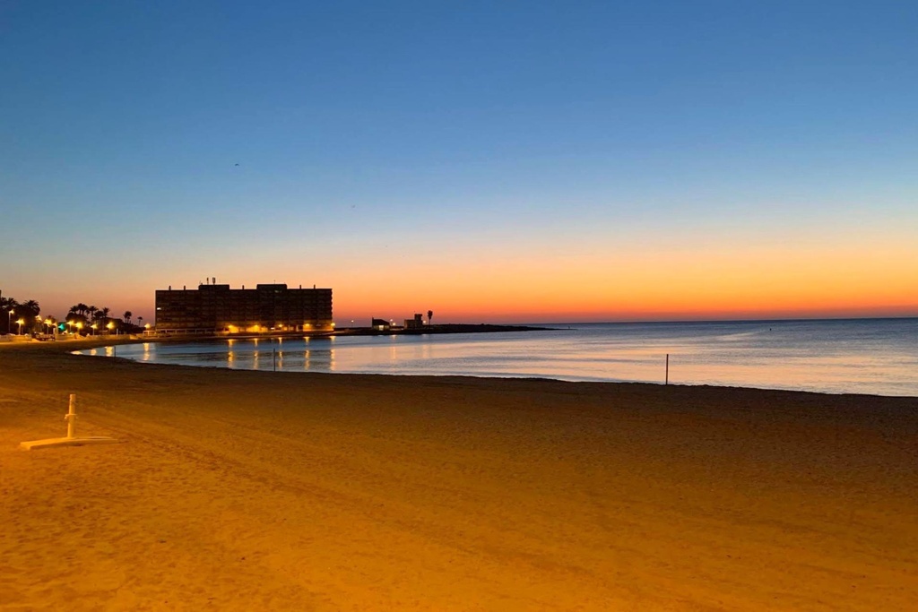 Moderný apartmán v Torrevieja – Curva Del Palangre