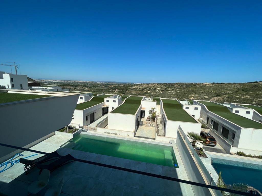 Luxusná vila v Rojales – Inland