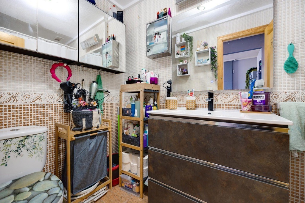 Apartmán v Torrevieja s bazénom