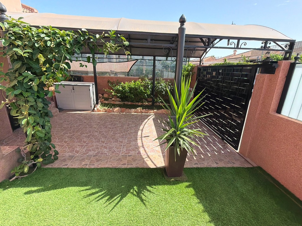 Moderná vila v Los Montesinos – Costa Blanca