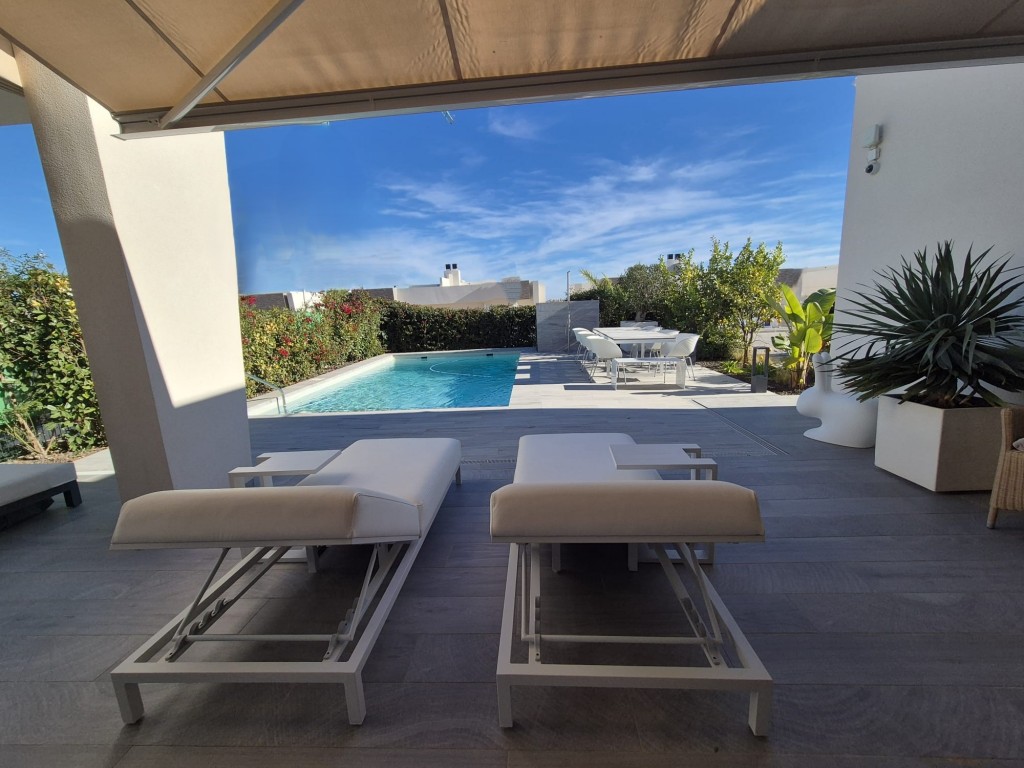 Moderná vila v La Finca Golf Resort – Inland