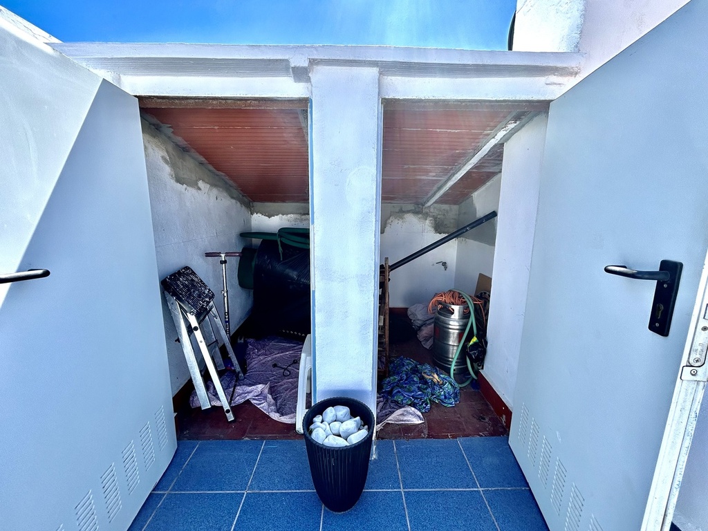 Moderný mestský dom v Punta Prima – Costa Blanca