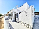 Moderný mestský dom v Punta Prima – Costa Blanca