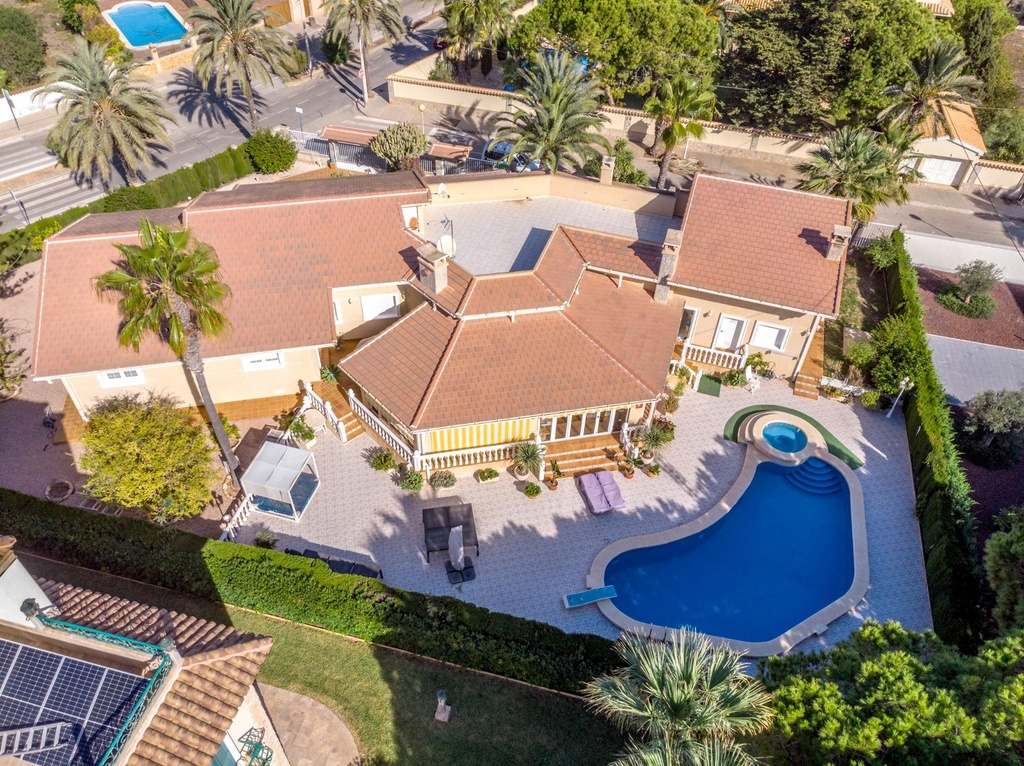 Luxusná vila v Cabo Roig – Muy Cerca De La Playa