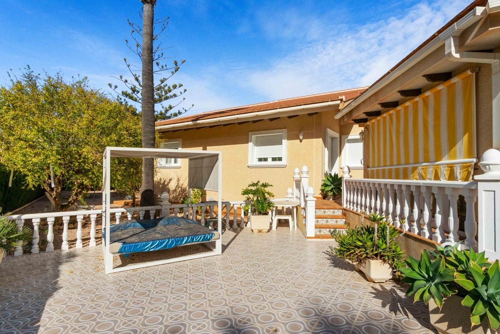 Luxusná vila v Cabo Roig – Muy Cerca De La Playa
