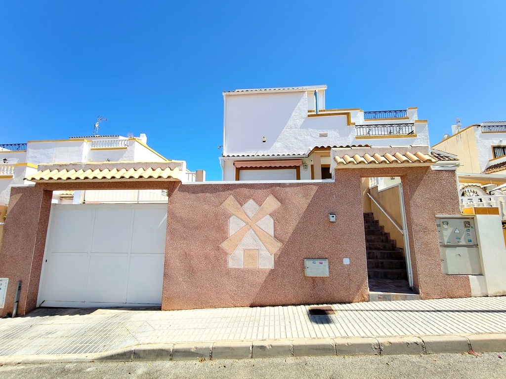 Moderný mestský dom v Los Altos – Costa Blanca