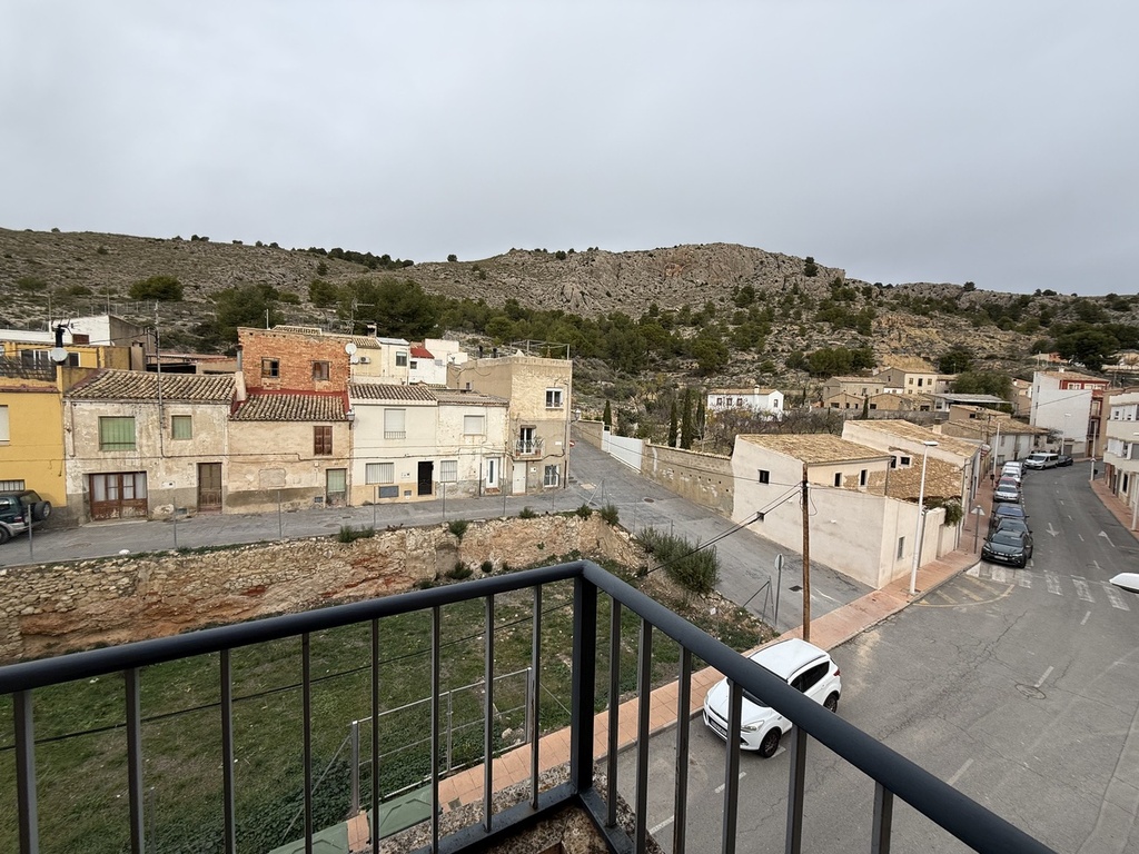 Moderný apartmán v Onil – Costa Blanca