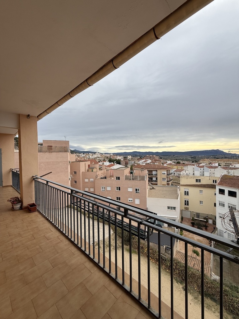 Moderný apartmán v Onil – Costa Blanca