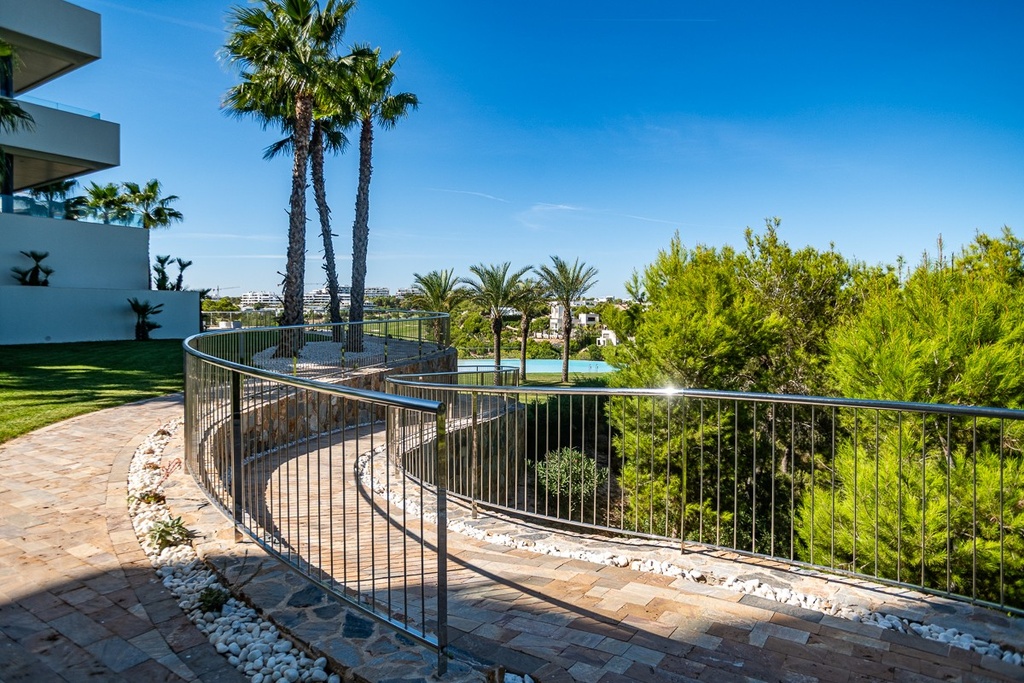 Luxusný apartmán v Las Colinas Golf – Costa Blanca