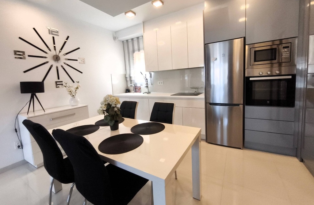 Moderný apartmán v Pilar de La Horadada – La Torre De La Horadada