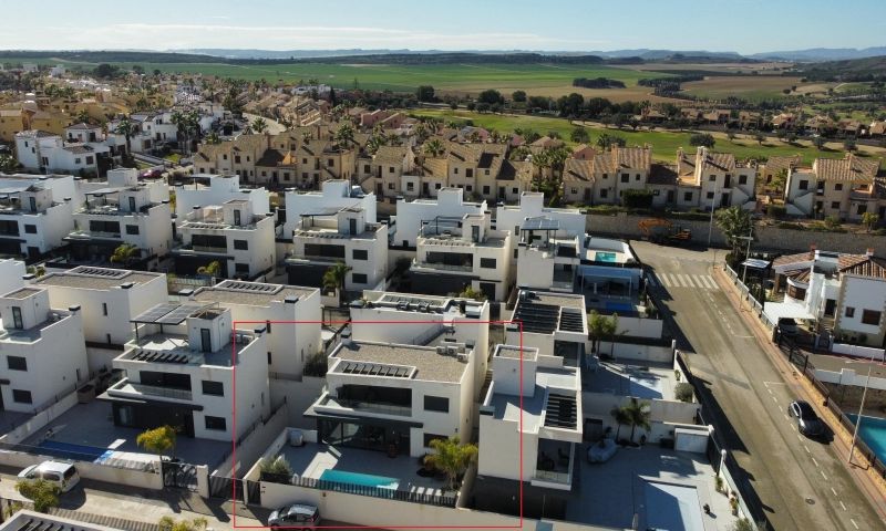 Moderná vila v Algorfa – Inland