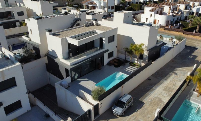 Moderná vila v Algorfa – Inland