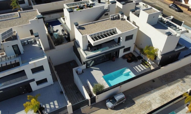 Moderná vila v Algorfa – Inland