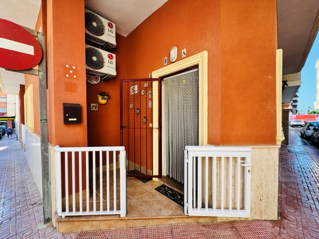 Moderný apartmán v La Mata – Costa Blanca