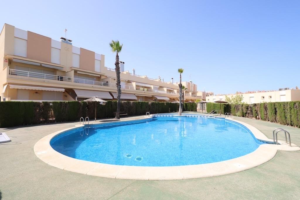 Moderný mestský dom v Orihuela Costa – Costa Blanca
