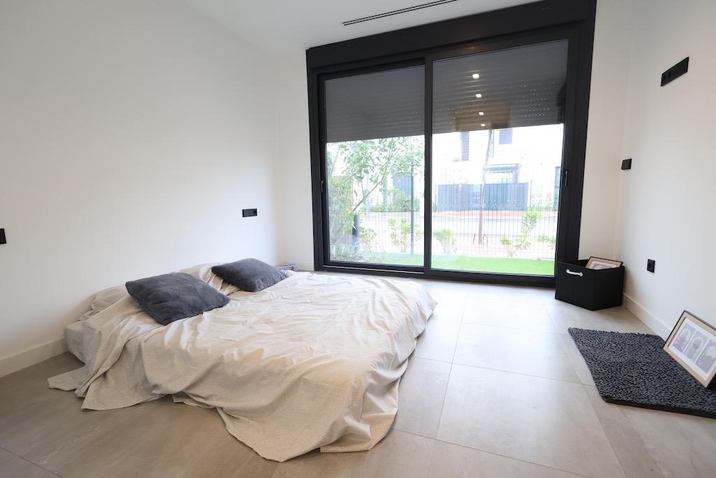 Moderná vila v Los Alcazares – Costa Calida
