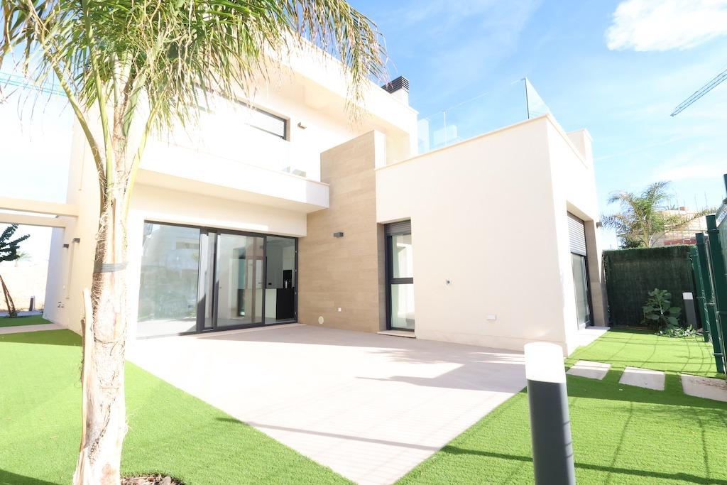 Moderná vila v Los Alcazares – Costa Calida
