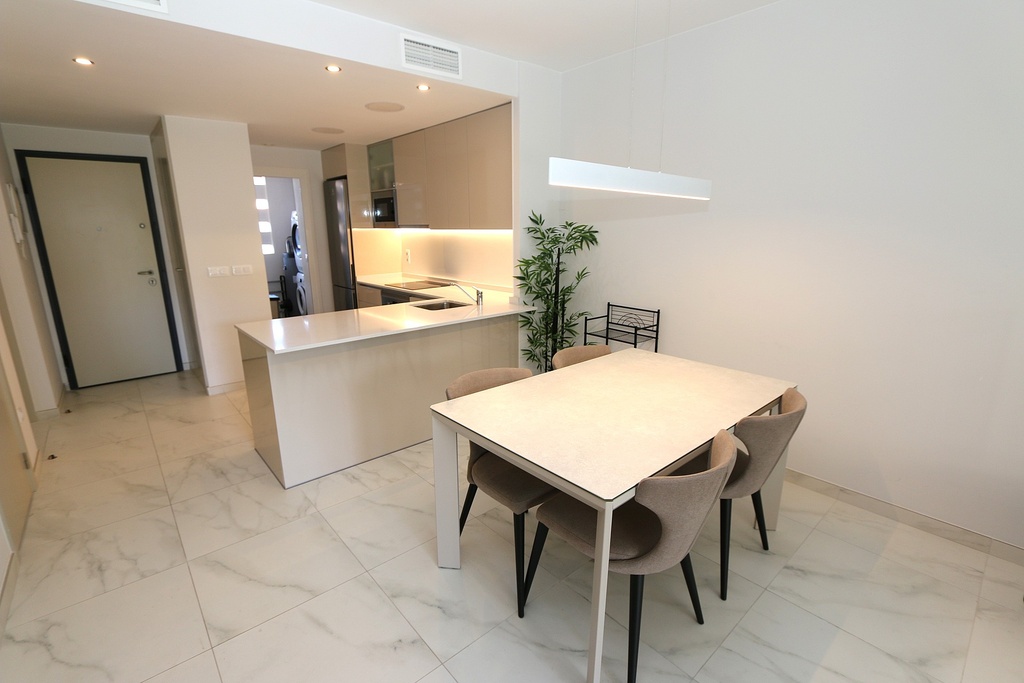 Moderný apartmán v Playa Flamenca – Costa Blanca