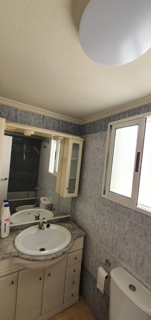 Moderný penthouse v Torrevieja s bazénom
