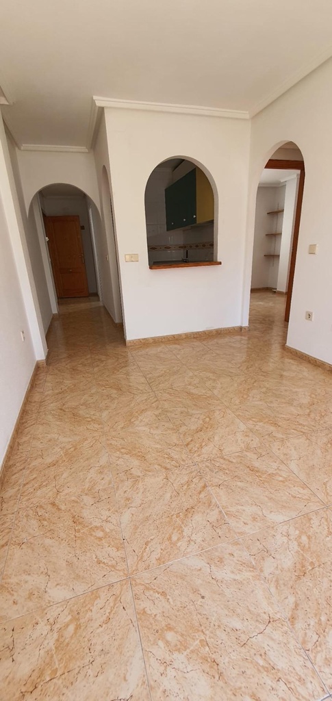 Moderný penthouse v Torrevieja s bazénom